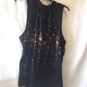 Sleeveless floral shirt